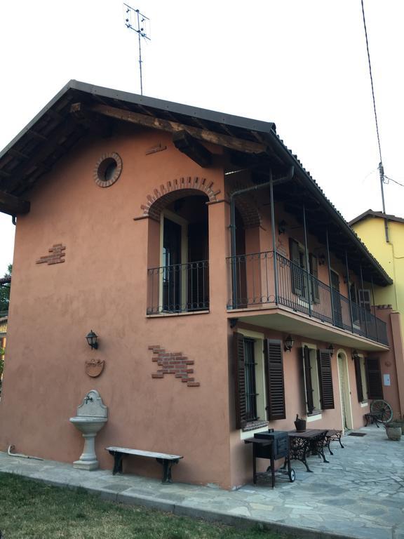 诺韦洛 Relax Nel Noccioleto旅馆 外观 照片